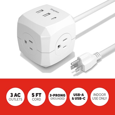 Staples TECH 5' Extension Cord, 3-Outlet, 14 AWG, White (ST62348)