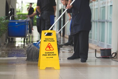 Alpine Industries 24 in. A-Frame Multilingual Caution Safety Wet Floor Sign, Yellow, 10 Pack (ALP499