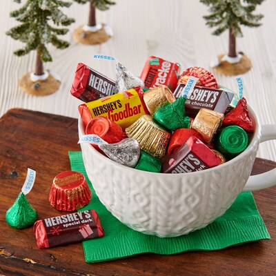 HERSHEY'S, REESE'S and ROLO Assorted Chocolate Flavored Christmas Candy Variety Bag, 19.44 oz (HEC44676)