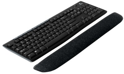 Staples Gel Keyboard Wrist Rest, 18.66 in x 2.8 in x 0.91 in, Black